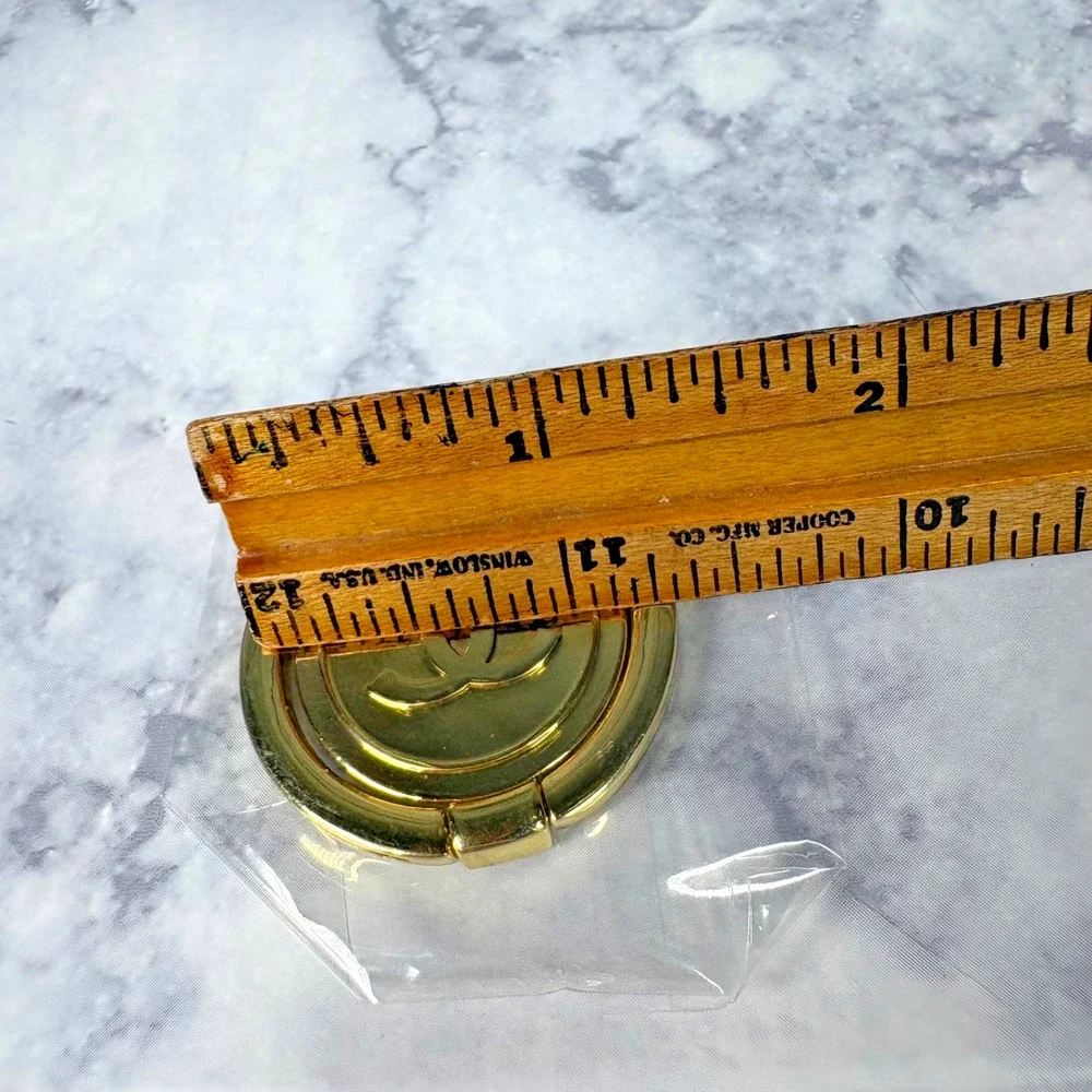 CHANEL Beauty Finger Phone Ring Stand Holder, Gift-with-Purchase NEW IN BOX Gold